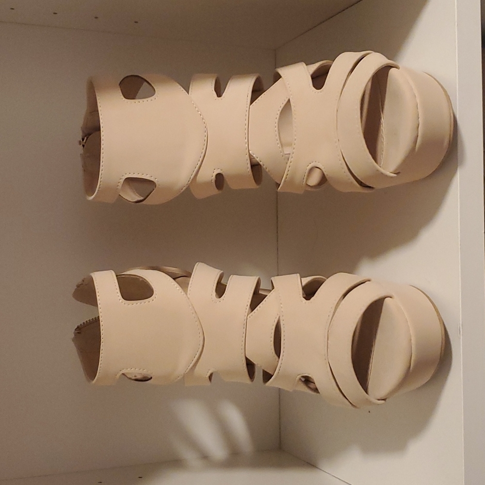 Brand new wedges (8)